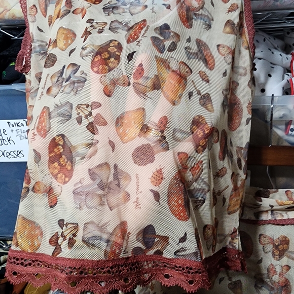 Mushroom print tank and skirt set with lace detail - Picture 10 of 12